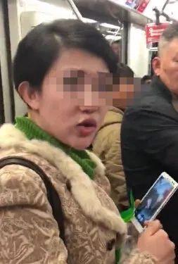 吃鸡爪最新事件爆料视频,视频揭露惊人内幕