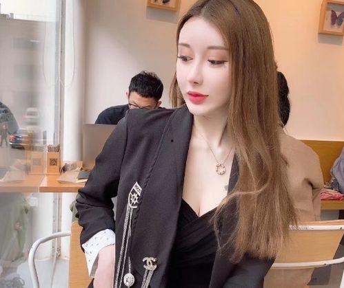 网红吃瓜事件两个女的,两位女主角的恩怨情仇