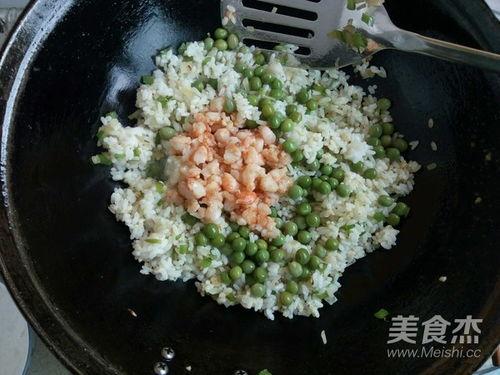 虾爆料炒米饭好吃吗视频,美味诱人,一尝倾心! 第2张 虾爆料炒米饭好吃吗视频,美味诱人,一尝倾心! 第2张