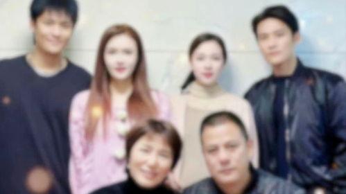 爆料疯狂小杨哥老爸视频,揭秘背后的真实人生  第3张