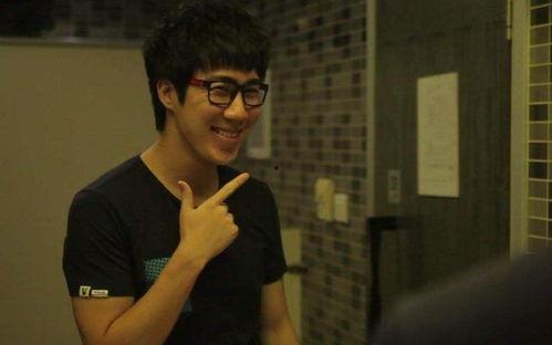 骚男皮肤最新爆料图片,炫酷特效引粉丝热议！  第2张